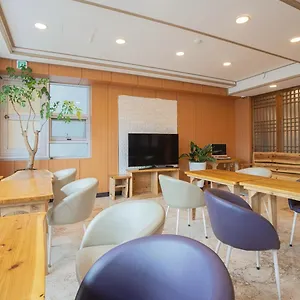 2* 酒店 J2家庭酒店